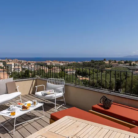 Отель Restaurant Josephine 4*