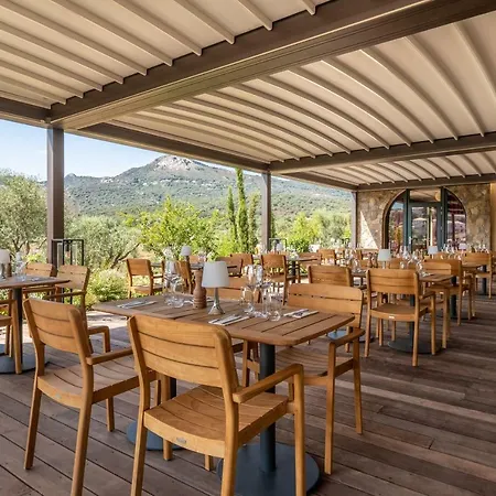 Отель Restaurant Josephine 4*