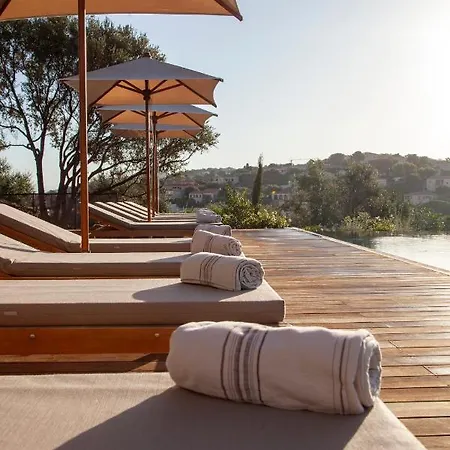 Restaurant Joséphine Hotel LʼÎle-Rousse