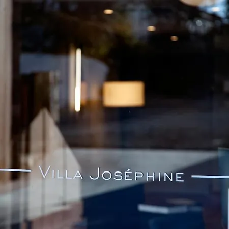 Hotel Restaurant Josephine 4*