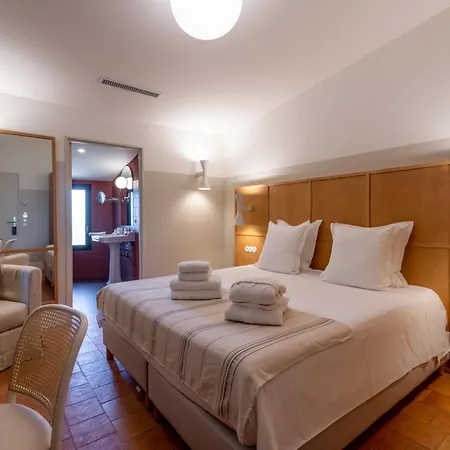 Hotel Restaurant Josephine 4*