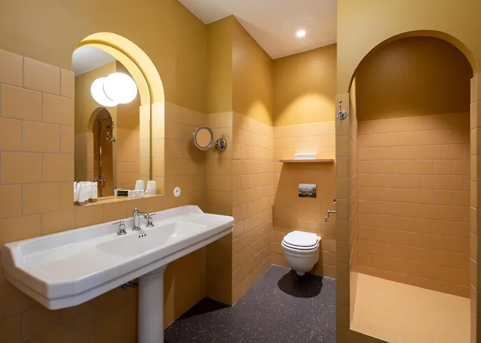 Restaurant Josephine Hotel 4*